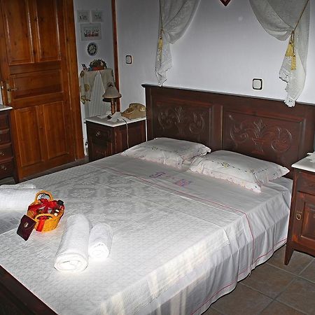Villa Katoikia Me Ta Pitharia Prínos Esterno foto