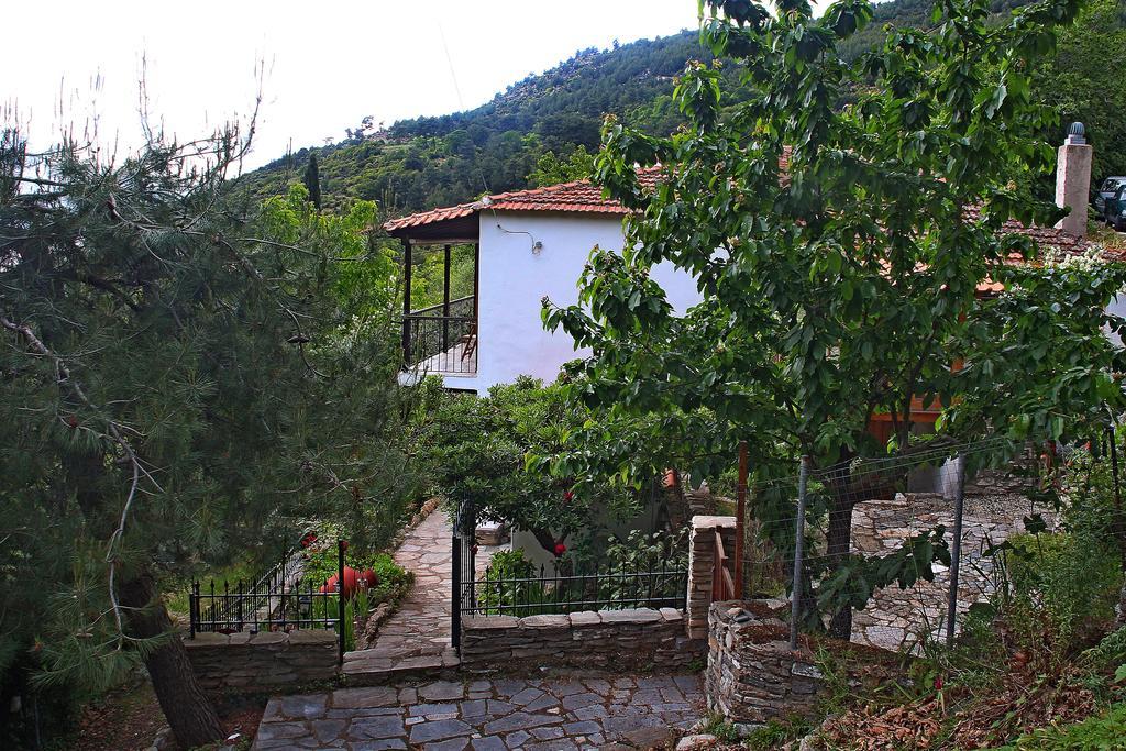 Villa Katoikia Me Ta Pitharia Prínos Esterno foto