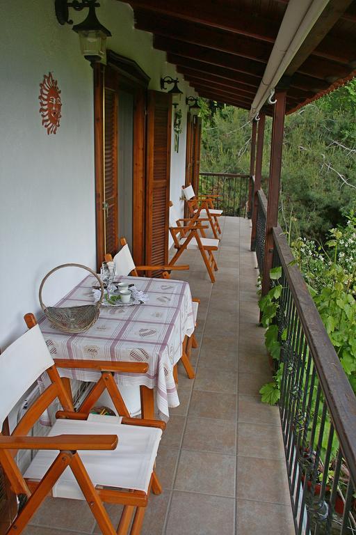 Villa Katoikia Me Ta Pitharia Prínos Esterno foto