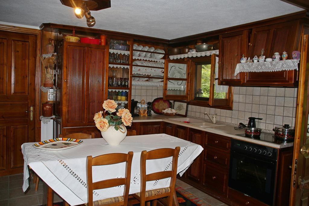 Villa Katoikia Me Ta Pitharia Prínos Esterno foto